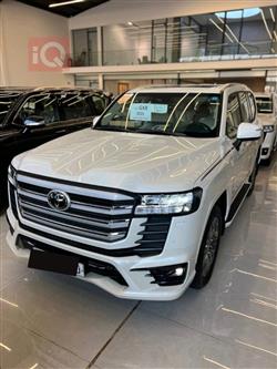 تۆیۆتا لاند کروزەر